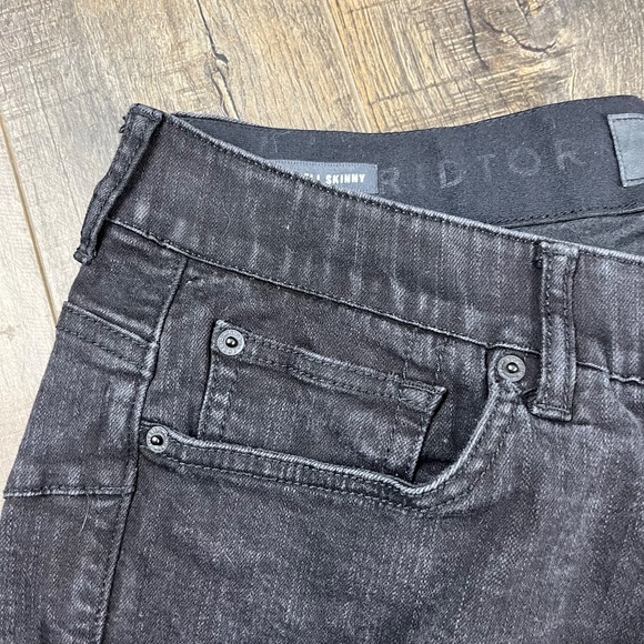 Torrid Distressed Skinny Jeans Pants Denim ((size 18R)) - Picture 5 of 9